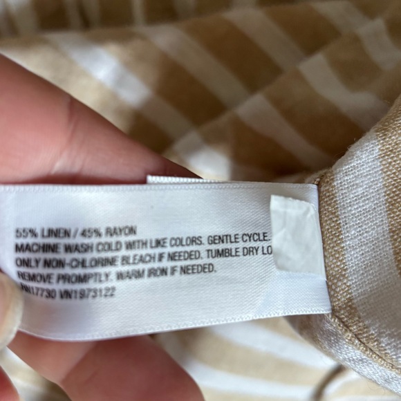 Universal Threads Linen Button-Up Shirt - Picture 3 of 3